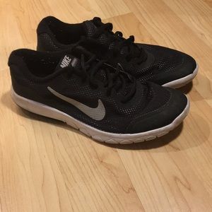 Nike Flex Experience RN 4 *sz 7Y*